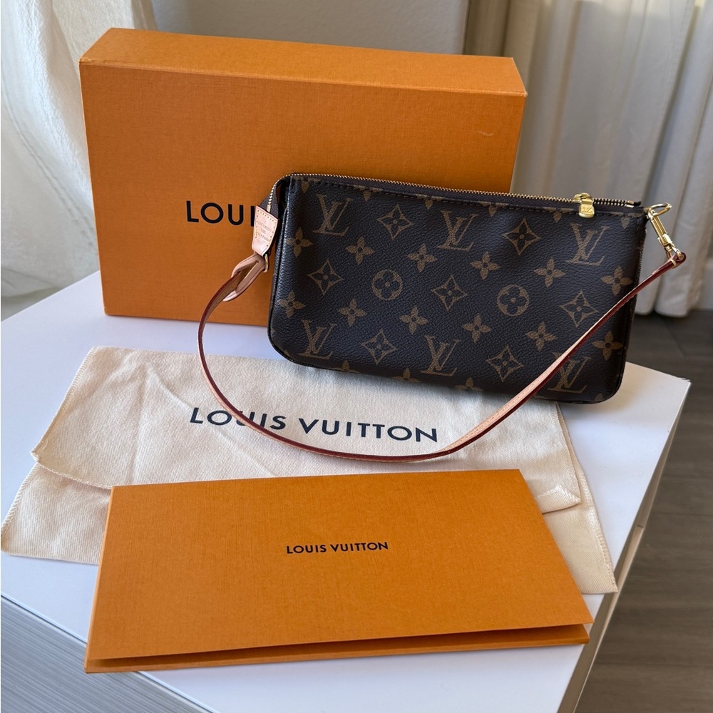 Louis Vuitton Pochette Accesoires
